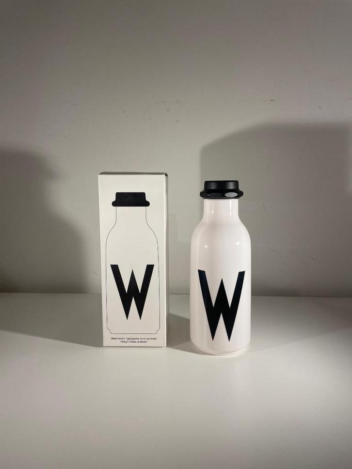 Gourde avec lettre W - Design Letters - Arne Jacobsen, Huis en Inrichting, Keuken | Servies, Nieuw, Kom(men), Effen, Overige materialen