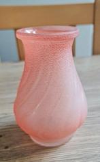 Roze Vaas in geperst glas, Antiek en Kunst, Ophalen of Verzenden