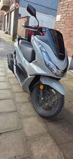 TE KOOP — Honda PCX 125 (2023) — Uitstekende staat, Motoren, Scooter, Particulier, 125 cc, 11 kW of minder