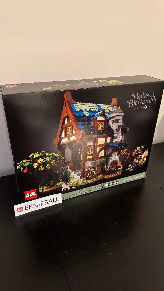 LEGO 21325 / Medieval Blacksmith / NIEUW, Kinderen en Baby's, Speelgoed | Duplo en Lego, Nieuw, Lego, Complete set, Ophalen of Verzenden