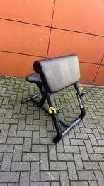 Technogym Scott Bench , Bicepsbankje, Sport en Fitness, Fitnessmaterialen, Ophalen, Gebruikt, Fitnessbank