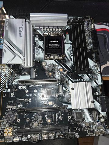 Vends asrock B760 pro rs dd5/pcie5.0 75 euros ferme  beschikbaar voor biedingen