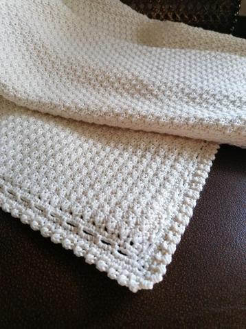 Ecru gehaakte wikkeldoek voor baby. NIEUW ! beschikbaar voor biedingen