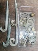 Set gespen, haringen, knoop, schrapnel, terrain, WW1, Verzamelen, Militaria | Algemeen, Verzenden