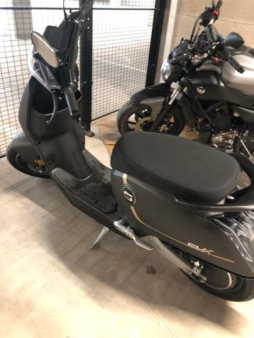 SuperSico CU-X scooter met AM-rijbewijs beschikbaar voor biedingen