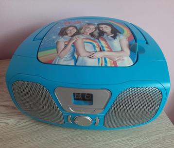 K3 radio en cd speler beschikbaar voor biedingen