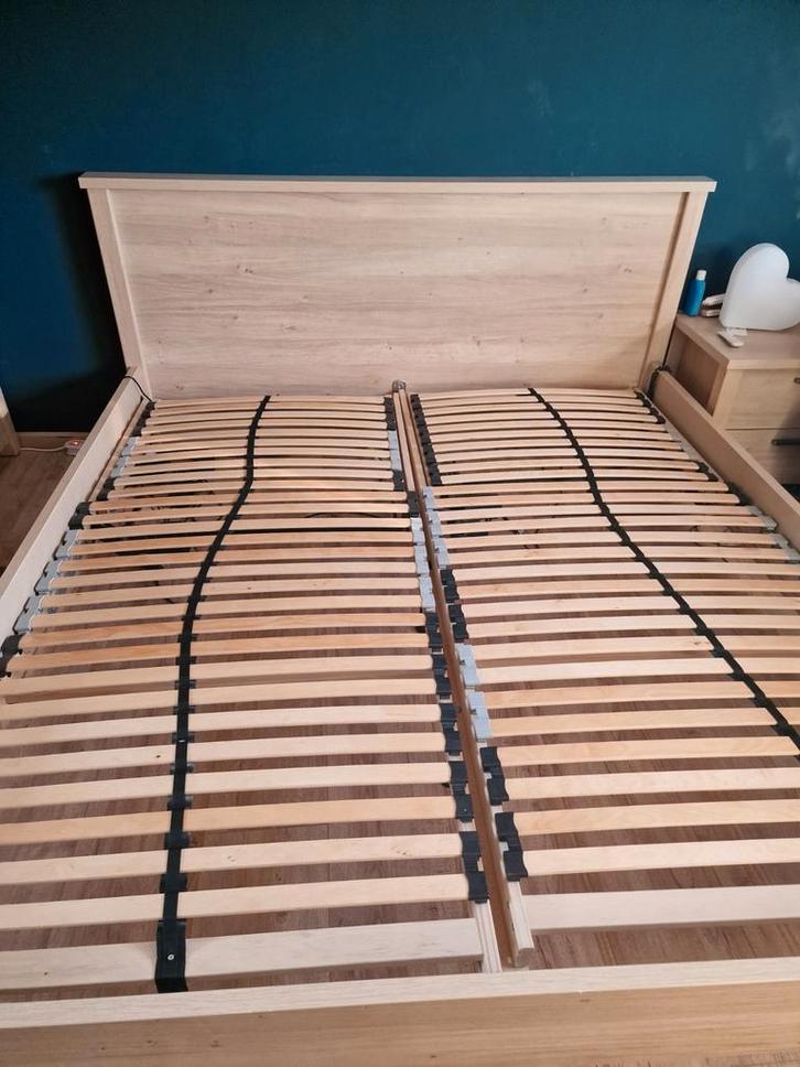 Bed met nachtkastjes, Huis en Inrichting, Slaapkamer | Bedden, Ophalen