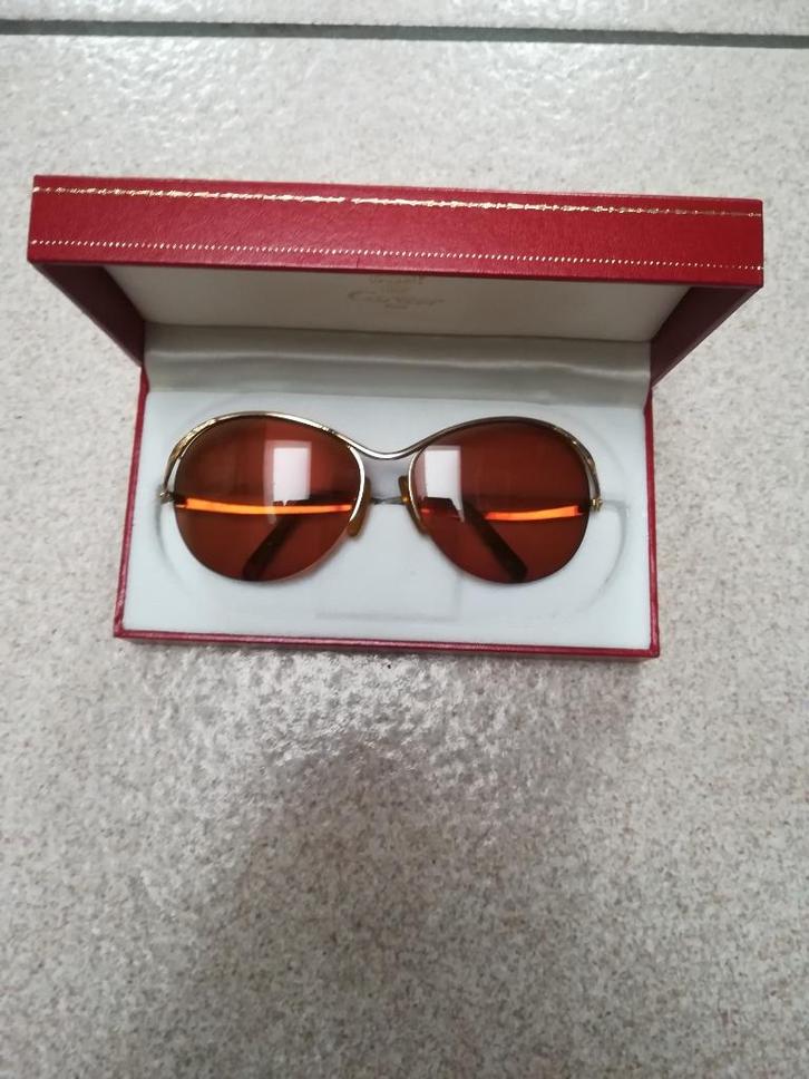 Vintage zonnebril dames van Cartier, Handtassen en Accessoires, Zonnebrillen en Brillen | Dames, Zo goed als nieuw, Zonnebril