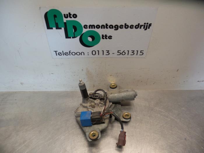 Moteur essuie-glace arrière d'un Peugeot 406 (406 95-), Autos : Pièces & Accessoires, Vitres & Accessoires, Peugeot, Utilisé, 3 mois de garantie