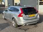Volvo V60 2.4 D6 AWD Plug-In Hybrid Summum, Panoramadak, Cam, Auto's, Volvo, Automaat, 48 g/km, Parkeersensor, 11 kWh