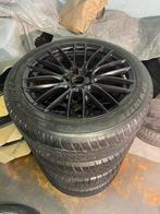 Tesla model S, X velgen met winter banden 245/45/19 M+S, Ophalen, Zo goed als nieuw