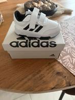 Adidas maat 21, Kinderen en Baby's, Babykleding | Schoentjes en Sokjes, Ophalen, Nieuw