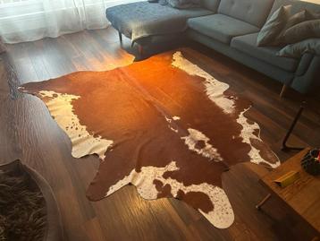 Vloerkleed koeienvel  beschikbaar voor biedingen