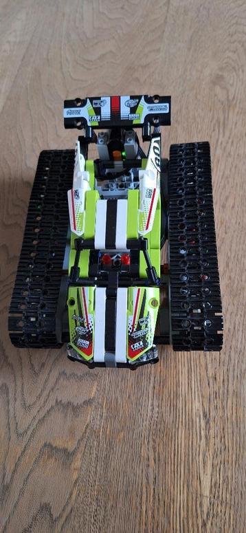 LEGO Technic RC Rupsbandracer - 42065 beschikbaar voor biedingen
