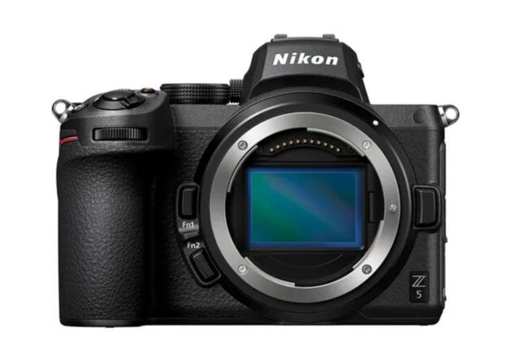 Nikon Z5 Boîtier Nu, TV, Hi-fi & Vidéo, Appareils photo numériques, Comme neuf, Reflex miroir, Nikon, Sans zoom optique, Enlèvement ou Envoi