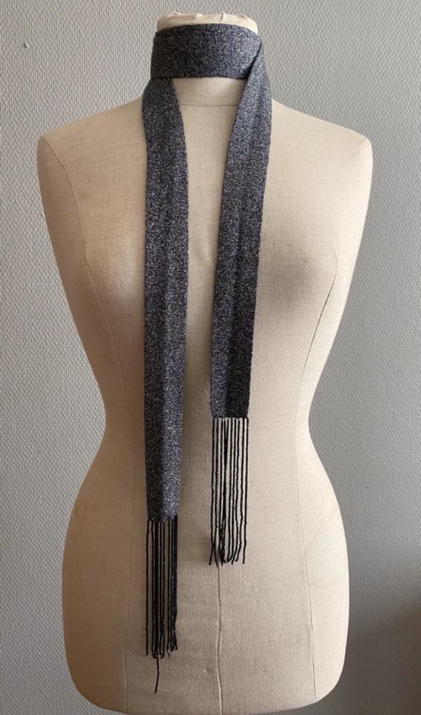 Zilvergrijs sjaaltje, Envoi, Comme neuf, Écharpe