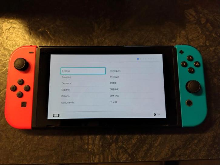 Nintendo Switch v2 2019 model, Consoles de jeu & Jeux vidéo, Consoles de jeu | Nintendo Switch, Utilisé, Switch 2019 Upgrade, Avec jeux