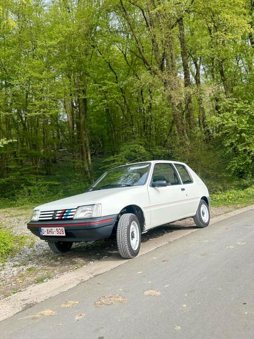 Peugeot 205, Auto's, Peugeot, Particulier, Benzine, 2 deurs, Wit, Ophalen