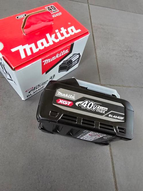 Nieuwe Originele Makita XGT 40V 4Ah batterij BL4040f, Doe-het-zelf en Bouw, Gereedschap | Machine-onderdelen en Toebehoren, Nieuw