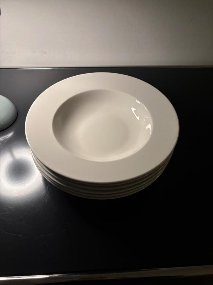 Villeroy & Boch diepe borden – Set van 6 – wit porselein, Huis en Inrichting, Keuken | Servies, Gebruikt, Bord(en), Effen, Porselein