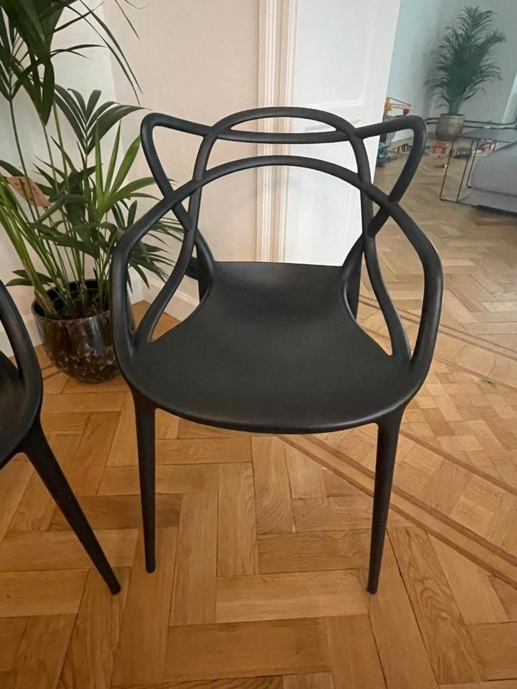 Kartell chaises Masters - Philippe Starck et Eugeni Quitllet, Huis en Inrichting, Stoelen, Zo goed als nieuw, Twee, Kunststof