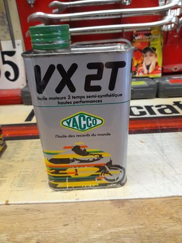 Oude lege oliekan Yacco VX2T 2-takt motorfiets beschikbaar voor biedingen