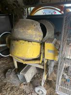 Betonmolen, Enlèvement