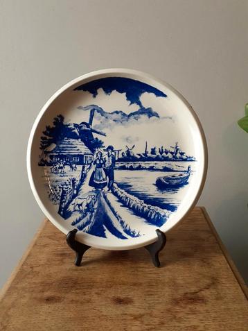 Sierbord Boch Royale La louviere Belgium beschikbaar voor biedingen