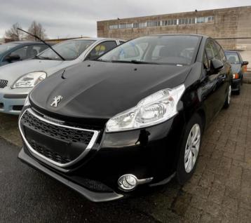 Peugeot 208 van 2015 1.2 Benzine met 116.900km (  AUTOMAAT ) beschikbaar voor biedingen