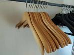 12 HOUTEN HANGERS, Ophalen, Zo goed als nieuw, Hout, Volwassenen