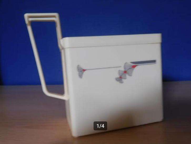 Porte brique de lait DBP plastics, Maison & Meubles, Cuisine | Vaisselle, Utilisé, Enlèvement ou Envoi