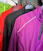 Vestes de sport, tailles M et L, Nike et Kalenji, Vêtements | Femmes, Vêtements de sport, Comme neuf, Rouge, Enlèvement ou Envoi
