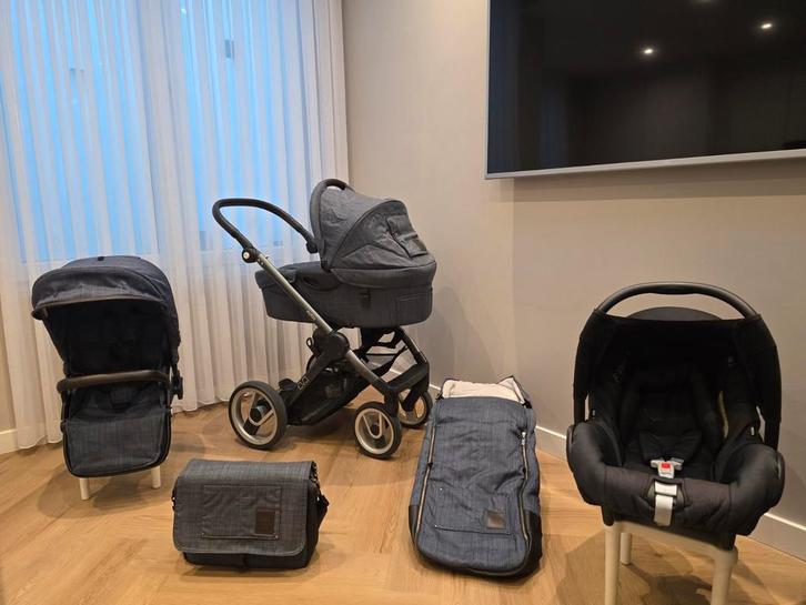 Complete Mutsy Evo 3in1 kinderwagen zo goed als nieuw !!!, Kinderen en Baby's, Kinderwagens en Combinaties, Zo goed als nieuw