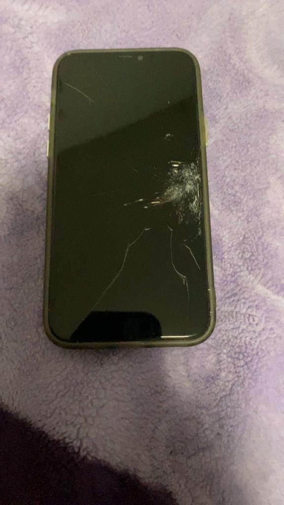 Kappote iphone 11 pro, Telecommunicatie, Mobiele telefoons | Apple iPhone, Niet werkend, 64 GB, Zonder abonnement, Zonder simlock