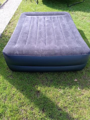 Luchtmatras intex