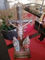 Antiek kruisbeeld plaatser en hout, Ophalen