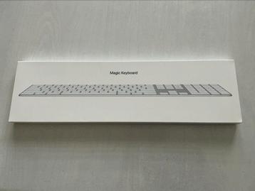 NIEUW: Apple Magic Keyboard met numeriek toetsenblok QWERTY disponible aux enchères