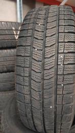 Autocollant 215/65r16c 50€ par pièce avec montage et équilib, Enlèvement