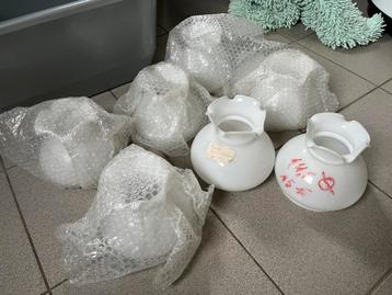Lampenkappen beschikbaar voor biedingen