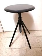 tabouret noir 4 pieds, Enlèvement, Réglable en hauteur, Utilisé, Bois