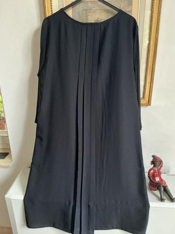 Klassiek zwart kleedje maat 48 , XXXL beschikbaar voor biedingen