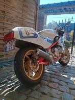 Hb2, Motoren