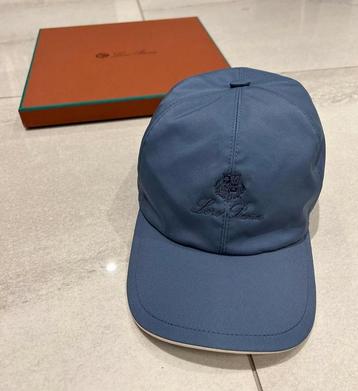 Loro Piana Pet  beschikbaar voor biedingen