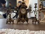 kopere werkende klok met 2 kandelaars, Antiek en Kunst, Ophalen