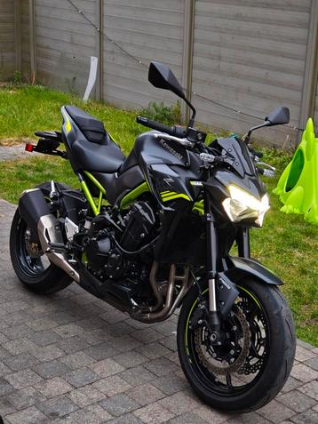 2021 Kawasaki Z900 | A2 35kw | 5600 km | NIEUWSTAAT beschikbaar voor biedingen