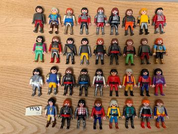 PLAYMOBIL M43: LOT 35 RIDDERS beschikbaar voor biedingen