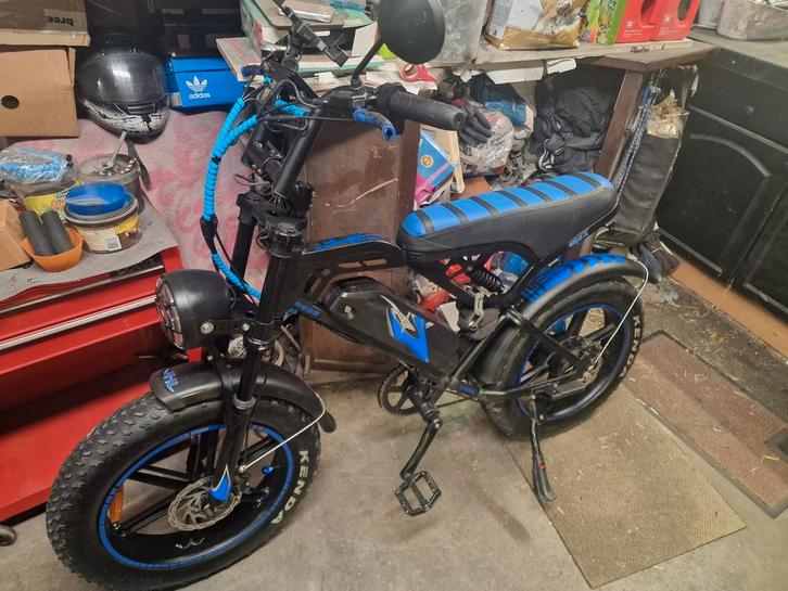 Fatbike lasouris  custom v20 pro nieuw staat, Fietsen en Brommers, Fietsen | Vouwfietsen, Zo goed als nieuw, Ophalen