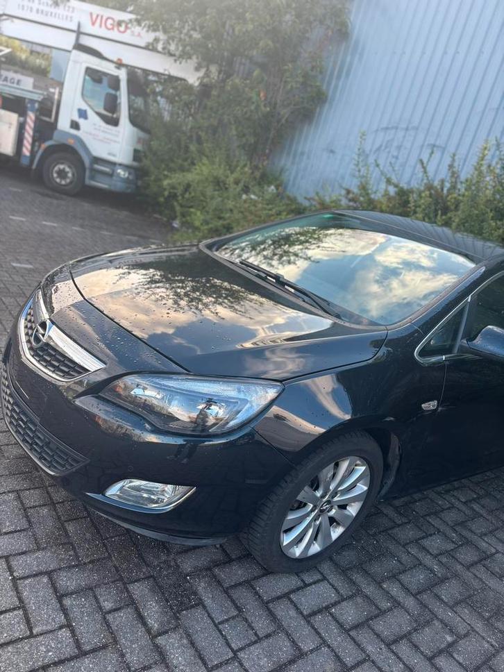 Opel Astra J 2011 1.7 cdti euro 5, Auto's, Opel, Bedrijf, Astra, Euro 5, Zwart, Zwart, Leder, Ophalen