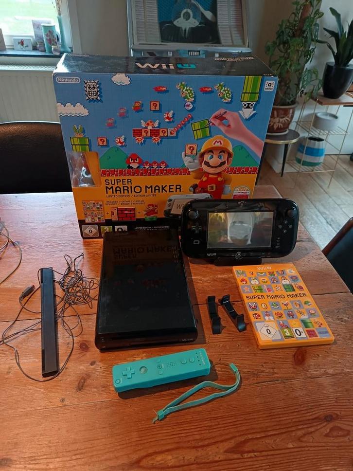 Wii U + Super Mario Maker + amiibo, Games en Spelcomputers, Spelcomputers | Nintendo Wii U, Gebruikt, Ophalen