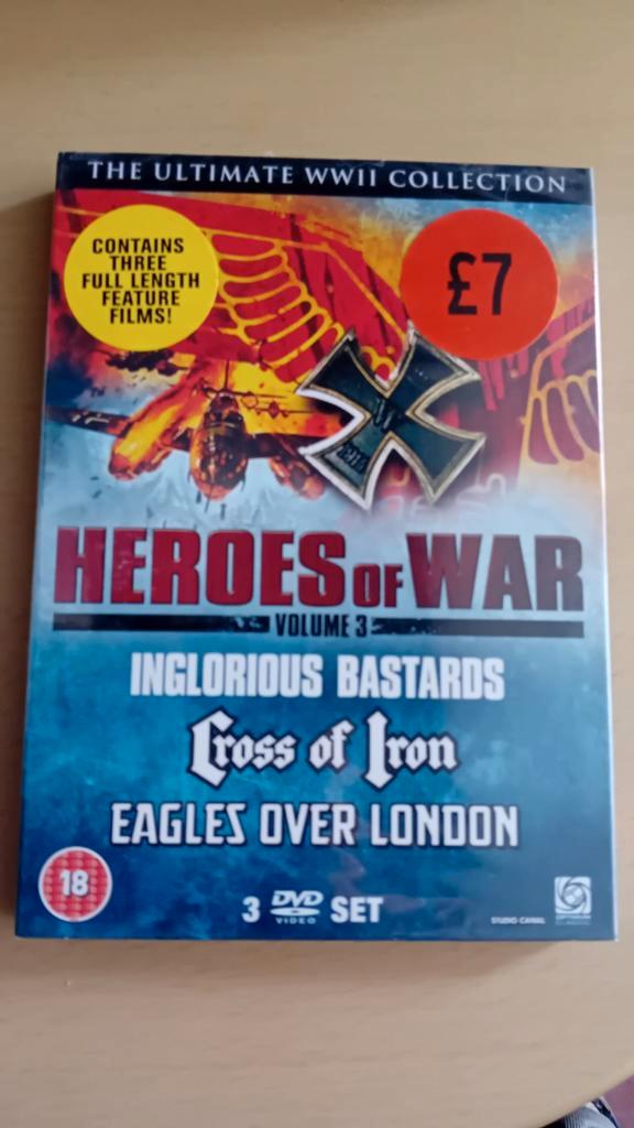 Drie oorlogsfilms in een volume cross Of Iron Eagles over Lo, Boeken, Informatica en Computer, Zo goed als nieuw, Ophalen of Verzenden